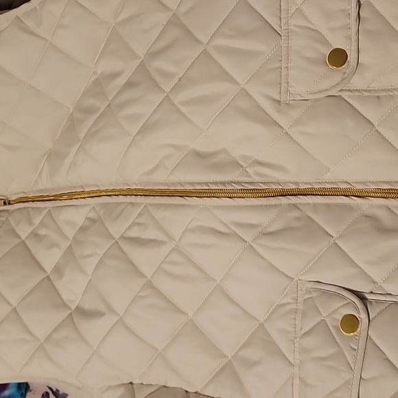 St. John's Bay Quilted Vest - Picture 5 of 5
